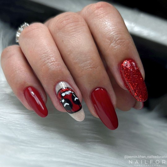 Semi-permanent nail polish color: Fantasy Semi-permanent Gel Polish - 193FAN Nailfor €6.99 2