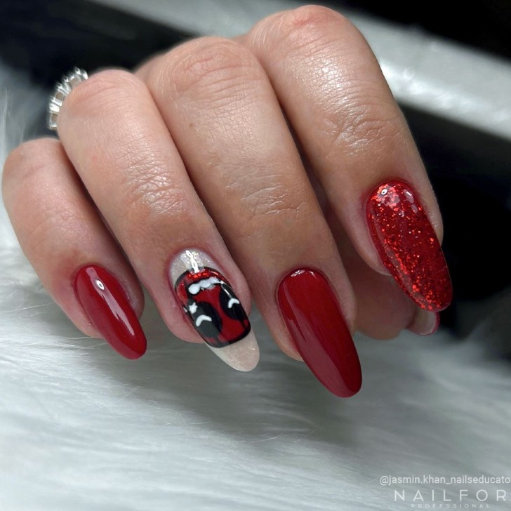 Semi-permanent nail polish color: Fantasy Semi-permanent Gel Polish - 193FAN Nailfor €6.99