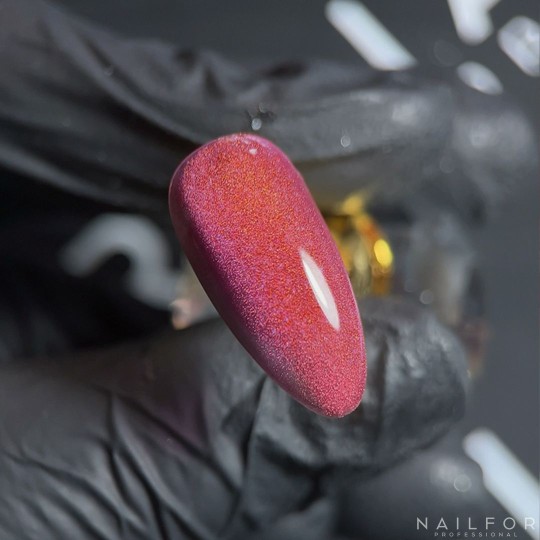 Semi-permanent nail polish color: Cat eye 5d - 68 Nailfor €11.99 2