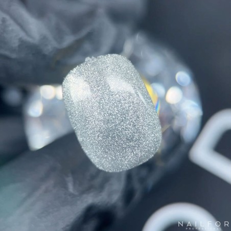 Semipermanente smalto colore per unghie: CAT EYE 5D White - 65 Nailfor 12,99 € Semipermanente smalto colore per unghie: CAT EYE 5D White - 65 Nailfor 12,99 €