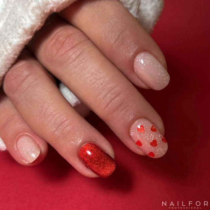 Vernis à ongles semi-permanent couleur : Base Rubber Flakes - 04 Nailfor 11,99 €