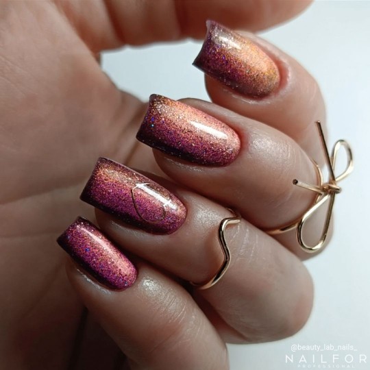 Semi-permanent nail polish color: New Cat eye 5d - 57 Nailfor €11.99 2