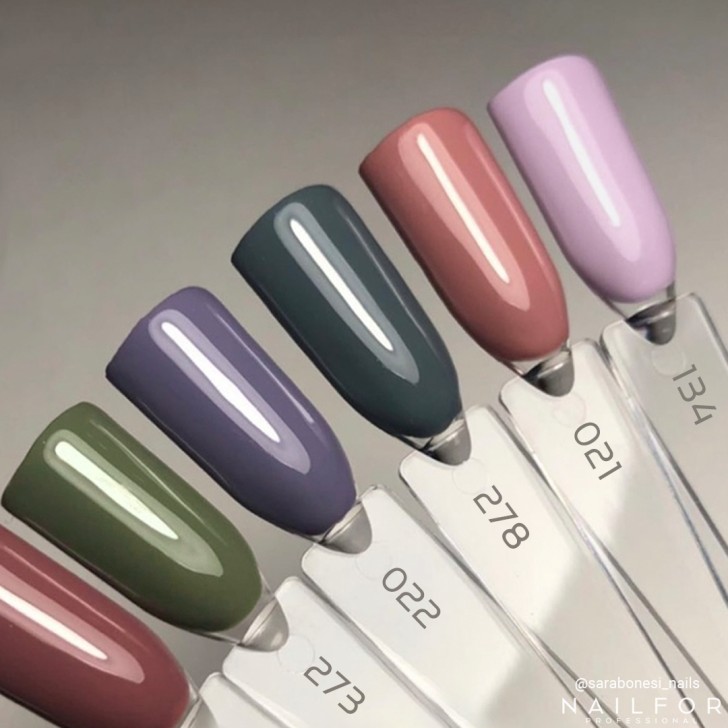 Semipermanente smalto colore per unghie: FANTASY Smalto Gel Semipermanente - 134FAN Nailfor 6,99 €