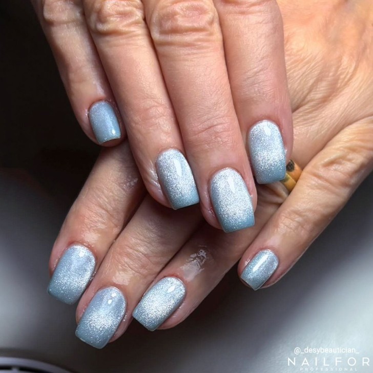 Semi-permanent nail polish color: Cat eye 5d - 74 Nailfor €11.99