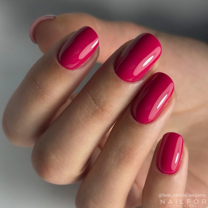 Vernis à ongles semi-permanent couleur : Chic SEMI-PERMANENT NAIL POLISH - 426 Nailfor 7,99 €