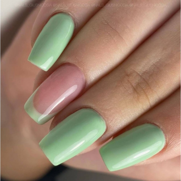 Vernis à ongles semi-permanent couleur : Chic SEMI-PERMANENT NAIL POLISH - 328 Nailfor 7,99 €