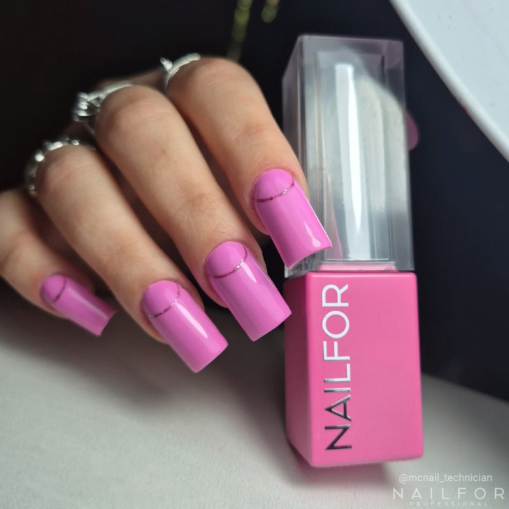 AURA SMALTO SEMIPERMANENTE - 151 Magent