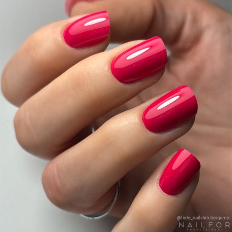 CHIC SEMI-PERMANENT NAIL POLISH - 521