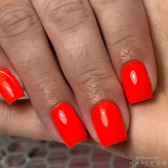 AURA SMALTO SEMIPERMANENTE - 106 Vogue 2