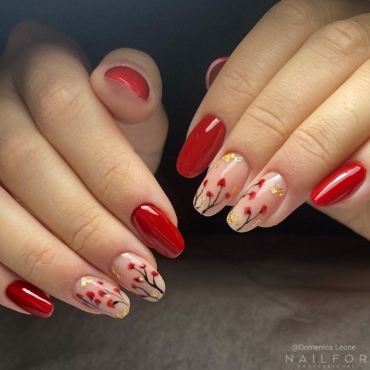 Semi-permanent nail polish color: Fantasy Semi-permanent Gel Polish - 227 Nailfor €6.99 2