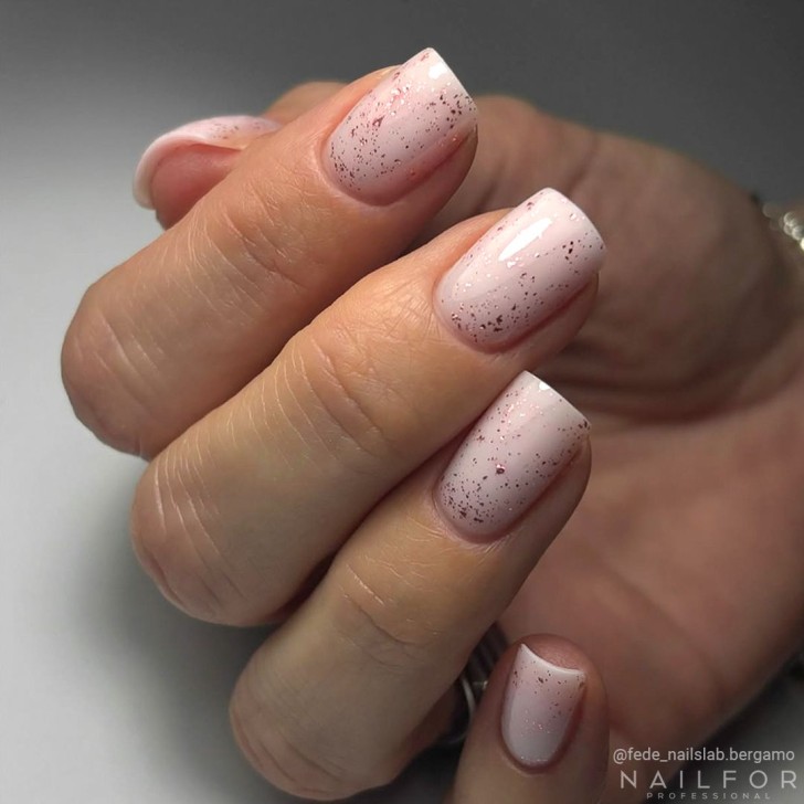 Gel per unghie ricostruzione TOP DIRTY ROSE GOLD lucido senza dispersione - 15ml Nailfor 12,60 €