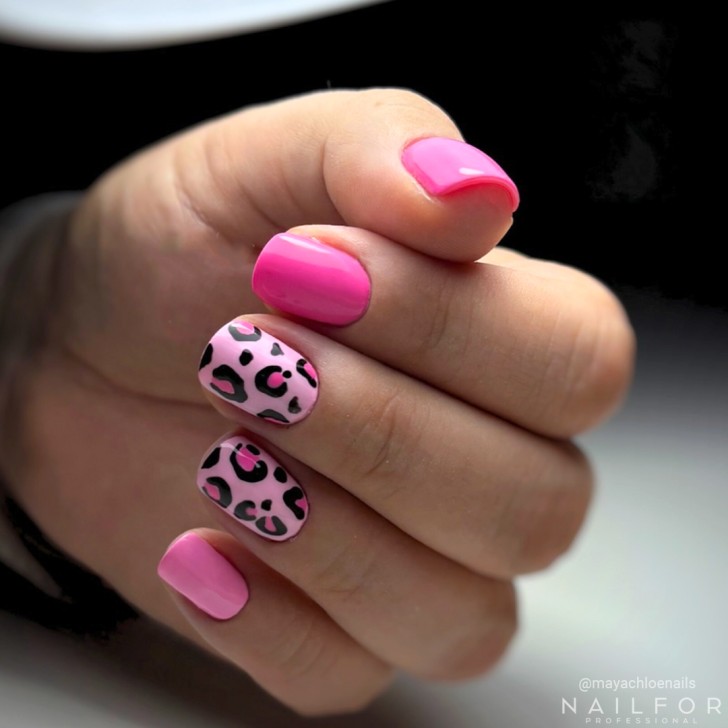 Semipermanente smalto colore per unghie: CHIC SMALTO SEMIPERMANENTE - 229 FLUO Nailfor 7,99 €