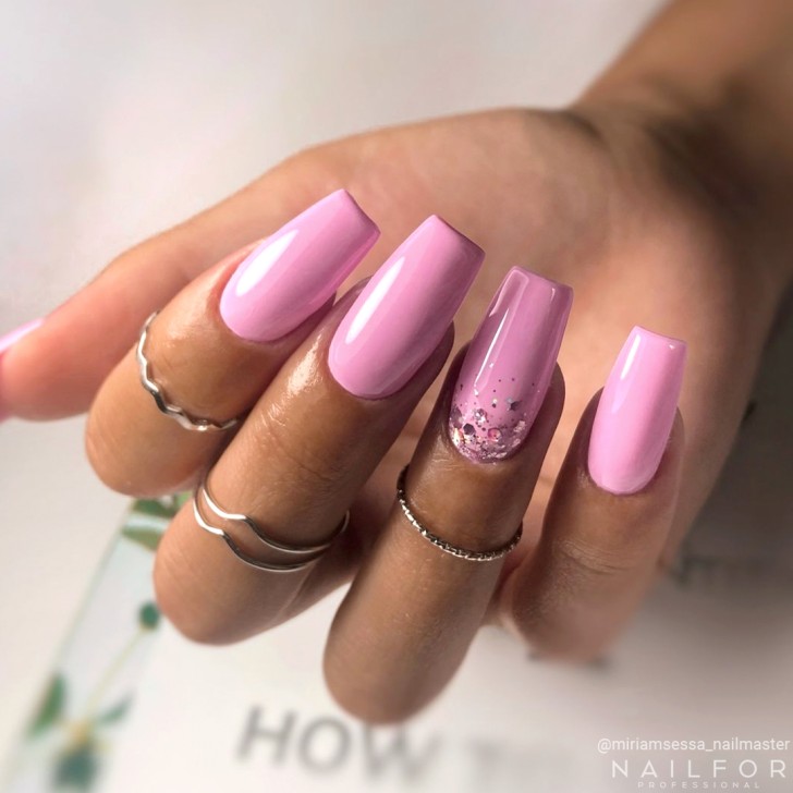 Semipermanente smalto colore per unghie: CHIC SMALTO SEMIPERMANENTE - 129 Nailfor 7,99 €