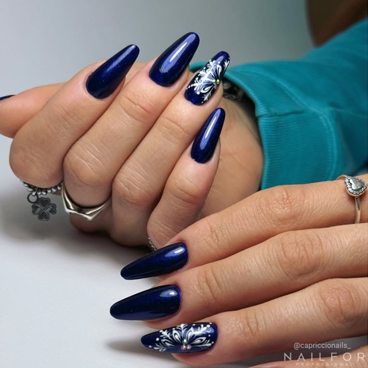 AURA SMALTO SEMIPERMANENTE - 054 Silkify