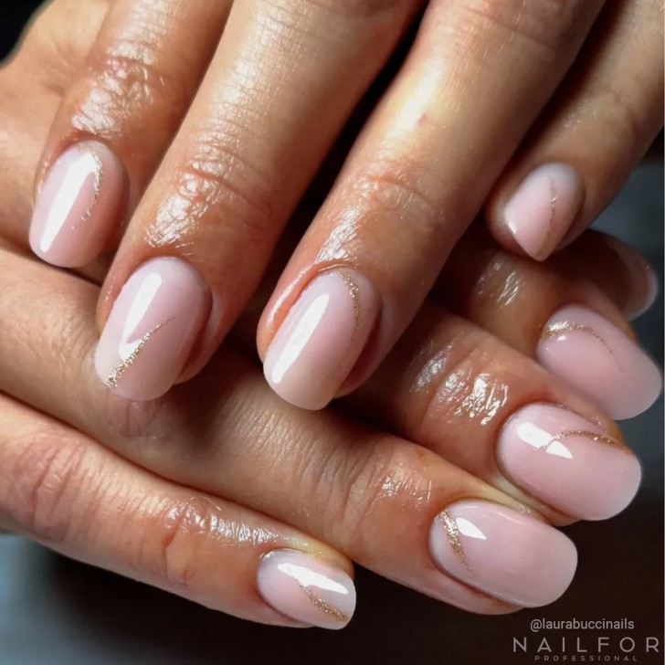 Semipermanente smalto colore per unghie: FANTASY Smalto Gel Semipermanente - 330 Nailfor 6,99 €