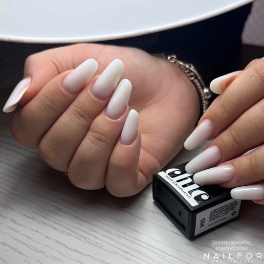 Semi-permanent nail polish color: Chic SEMI-PERMANENT NAIL POLISH - 504 milky white Nailfor €7.99 2