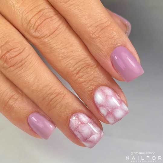 Semi-permanent nail polish color: Fantasy Semi-permanent Gel Polish - 482 Nailfor €6.99 2