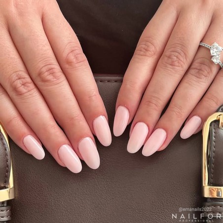 CHIC SEMI-PERMANENT NAIL POLISH - 333 Milky semi -authentic