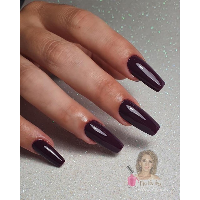 Esmalte de uñas semipermanente color: Chic ESMALTE DE UÑAS SEMIPERMANENTE - 010 Nailfor 7,99 €