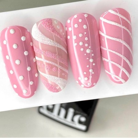 Semi-permanent nail polish color: Chic SEMI-PERMANENT NAIL POLISH - 020 Nailfor €7.99