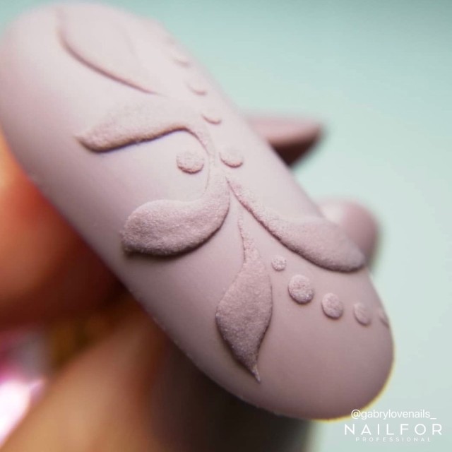 Esmalte de uñas semipermanente color: Chic ESMALTE DE UÑAS SEMIPERMANENTE - 076 Nailfor 7,99 €