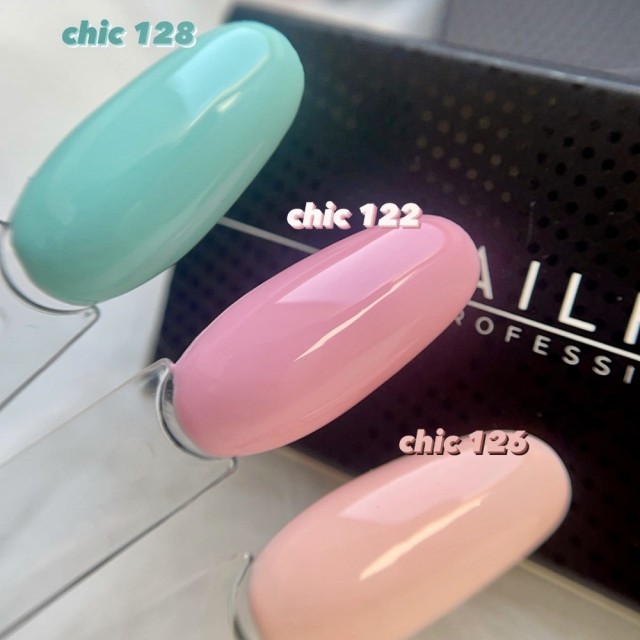 Vernis à ongles semi-permanent couleur : Chic SEMI-PERMANENT NAIL POLISH - 122 Nailfor 7,99 €