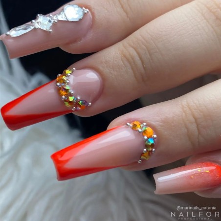 Vernis à ongles semi-permanent couleur : Chic SEMI-PERMANENT NAIL POLISH - 133 Fluo Nailfor 7,99 €