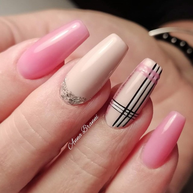 Semipermanente smalto colore per unghie: CHIC SMALTO SEMIPERMANENTE - 210 Nailfor 7,99 €