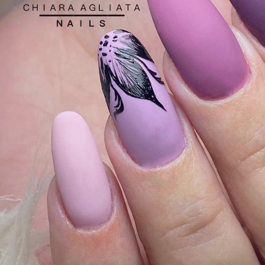 Vernis à ongles semi-permanent couleur : Chic SEMI-PERMANENT NAIL POLISH - 216 Nailfor 7,99 € 2