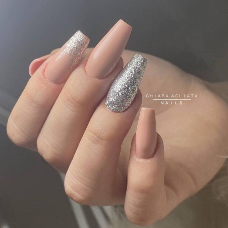 Vernis à ongles semi-permanent couleur : Chic SEMI-PERMANENT NAIL POLISH - 311 Nailfor 7,99 €