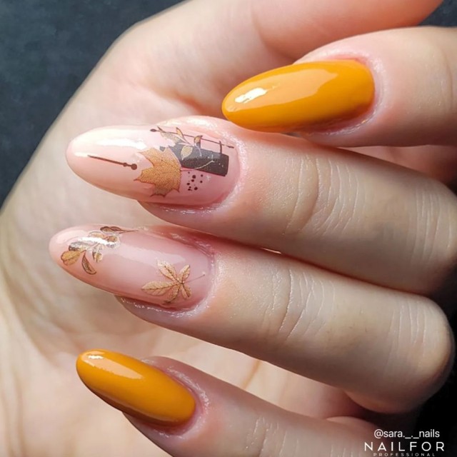 Vernis à ongles semi-permanent couleur : Chic SEMI-PERMANENT NAIL POLISH - 369 Nailfor €7.99