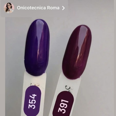 Semi-permanent nail polish color: Chic SEMI-PERMANENT NAIL POLISH - 391 Nailfor €7.99