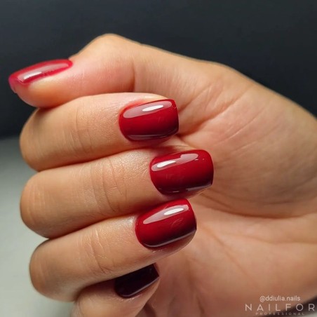 Vernis à ongles semi-permanent couleur : Chic SEMI-PERMANENT NAIL POLISH - 396 Nailfor 7,99 €