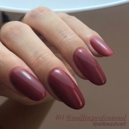 Semipermanente smalto colore per unghie: CHIC SMALTO SEMIPERMANENTE - 401 Nailfor 7,99 € 2