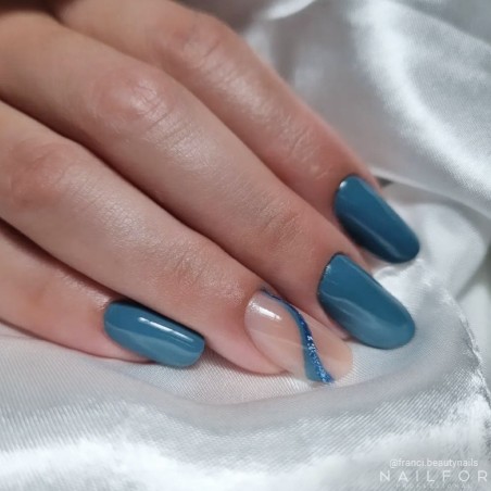 Vernis à ongles semi-permanent couleur : Chic SEMI-PERMANENT NAIL POLISH - 413 Nailfor 7,99 €