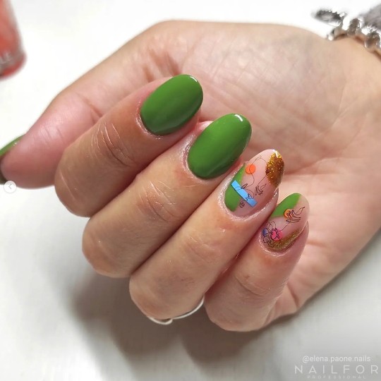 Semi-permanent nail polish color: Chic SEMI-PERMANENT NAIL POLISH - 438 Nailfor €7.99 2