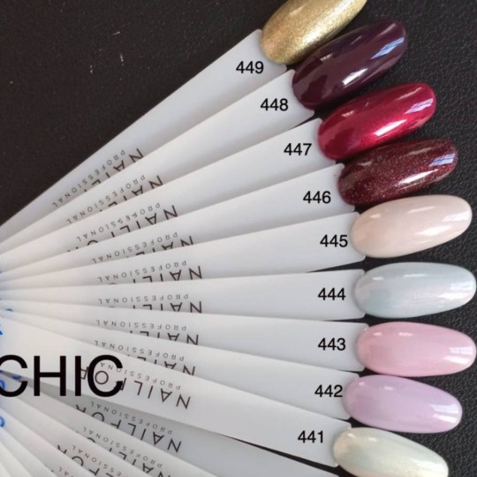 Vernis à ongles semi-permanent couleur : Chic SEMI-PERMANENT NAIL POLISH - 449 Nailfor €7.99 2