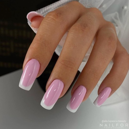 Semi-permanent nail polish color: Chic SEMI-PERMANENT NAIL POLISH - 480 Pastel White Snow Nailfor €7.99 2