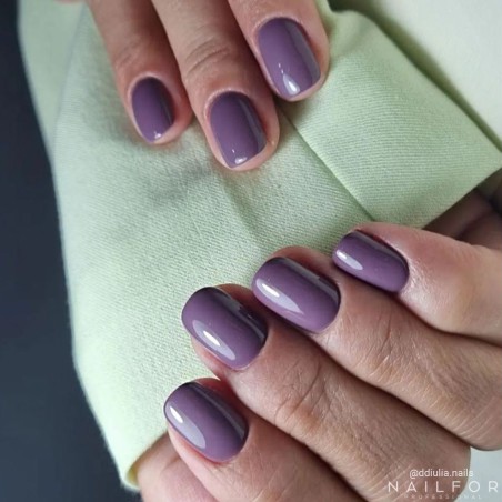 Esmalte de uñas semipermanente color: Chic ESMALTE DE UÑAS SEMIPERMANENTE - 485 Nailfor 7,99 €