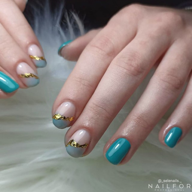 Semi-permanent nail polish color: Chic SEMI-PERMANENT NAIL POLISH - 486 Nailfor €7.99